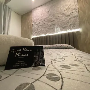Konukevi Minas, Milano