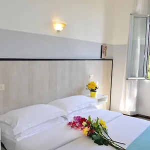  Hotel New