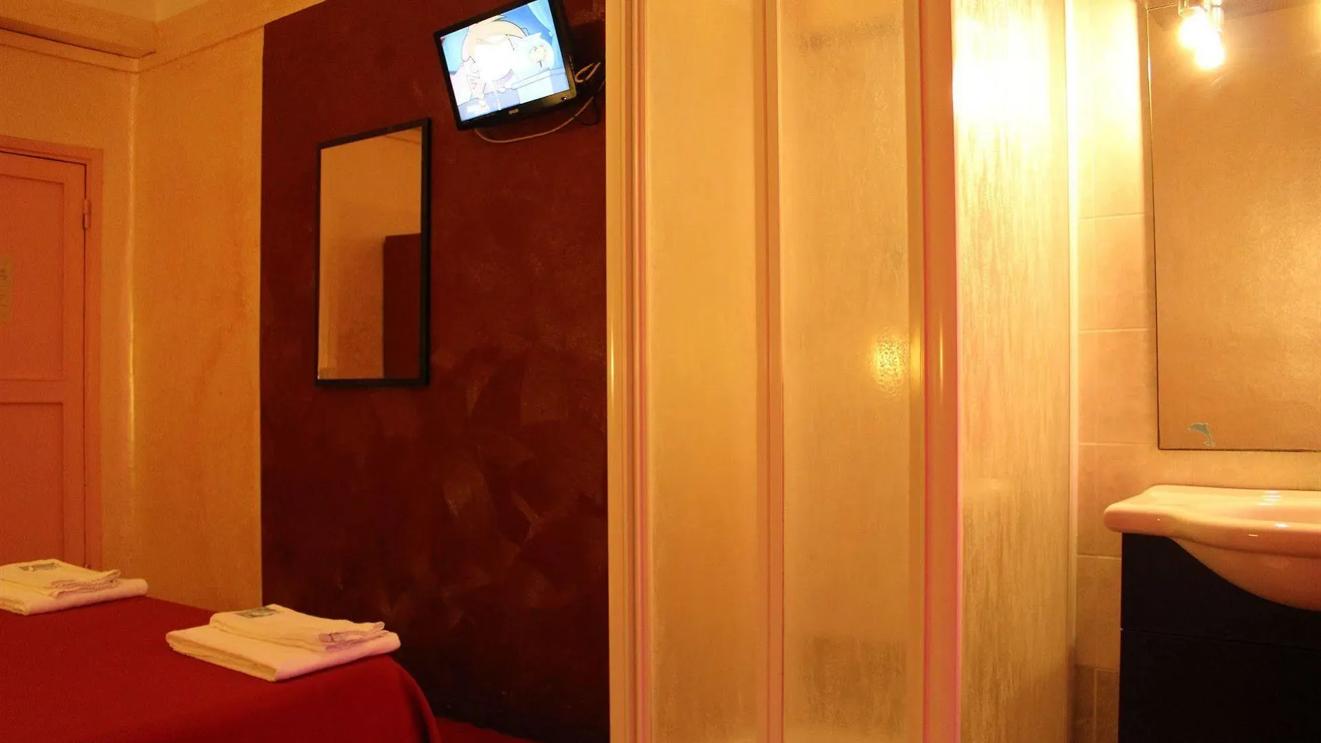 Hotel America Milan 0*,